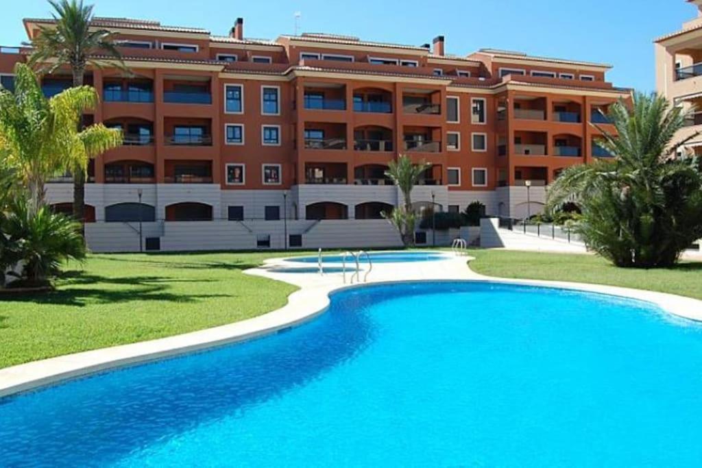 Hogar Brisa De Las Marinas Acogedor Apartamento Con Amplia Terraza Y Acceso Directo A Las Piscinas-Comfortable Apartment With Spacious Terrace And Direct Pool Access Denia Kültér fotó